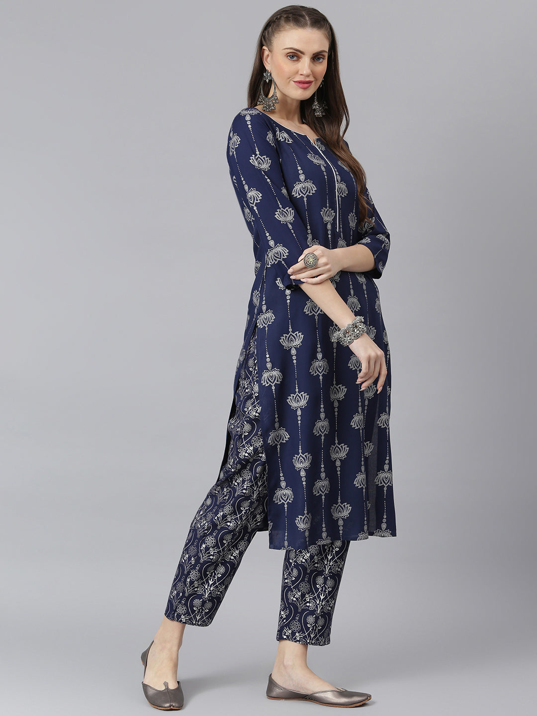 Women Floral Print Rayon Straight Kurta Pant Set (Pre-Order)