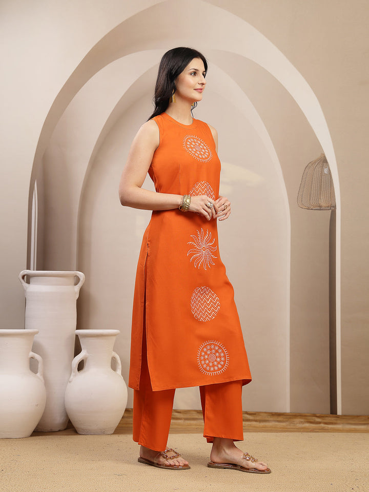 Solid &amp; Embroidered Rayon Straight Kurta Pant Set