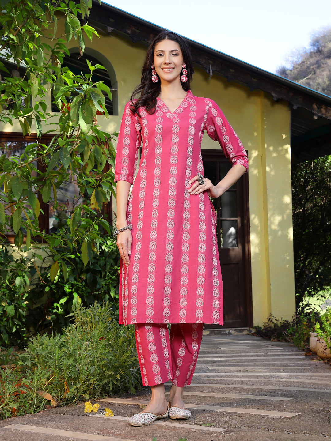 Pink Woven Design Cotton Blend Straight Kurta Pant Set