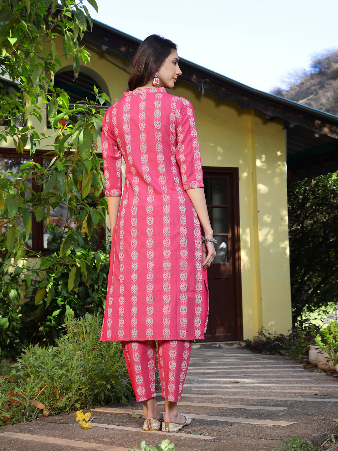 Pink Woven Design Cotton Blend Straight Kurta Pant Set