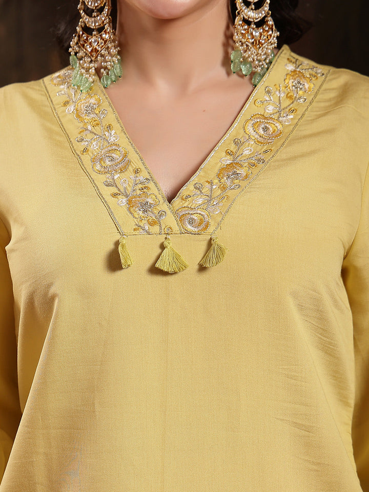 Yellow Solid &amp; Embroidered Silk Blend Straight Kurta Pant Set