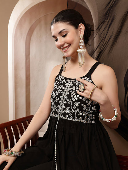 Black Solid & Embroidered Rayon Short Kurti Sharara Dupatta Set