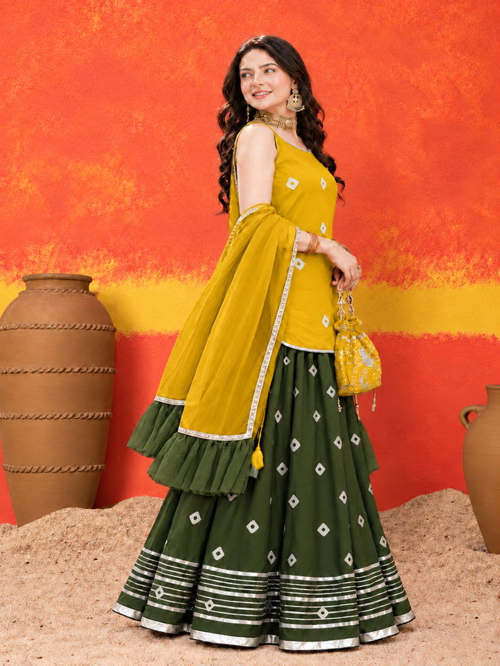 Bandhani Printed Rayon Straight Short Kurti Skirt Dupatta Set