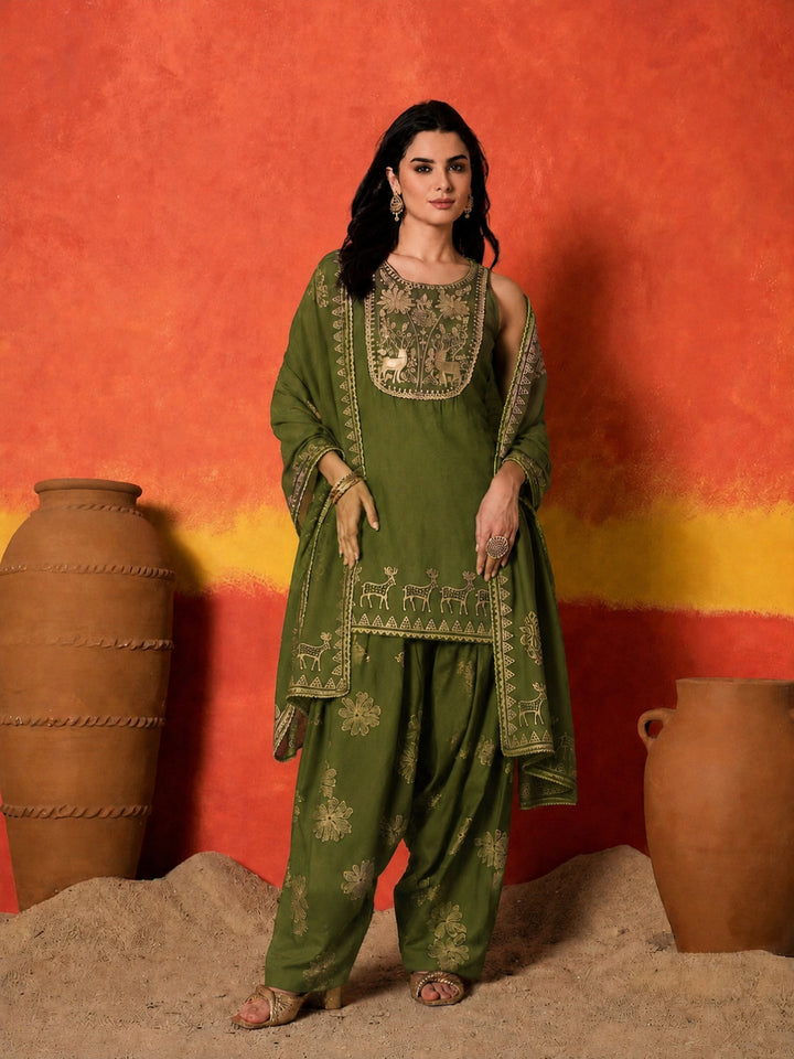 Gold Printed &amp; Embroidered Rayon Straight Short Kurti Farshi Salwar Dupatta Set