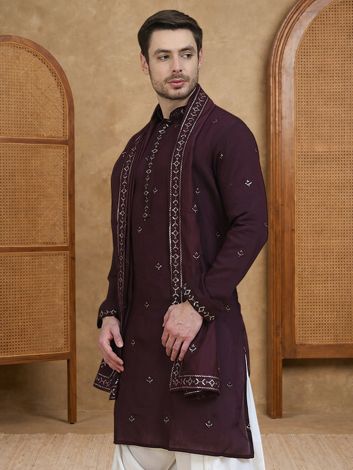 Silk Blend Embroidered Kurta With Dupatta