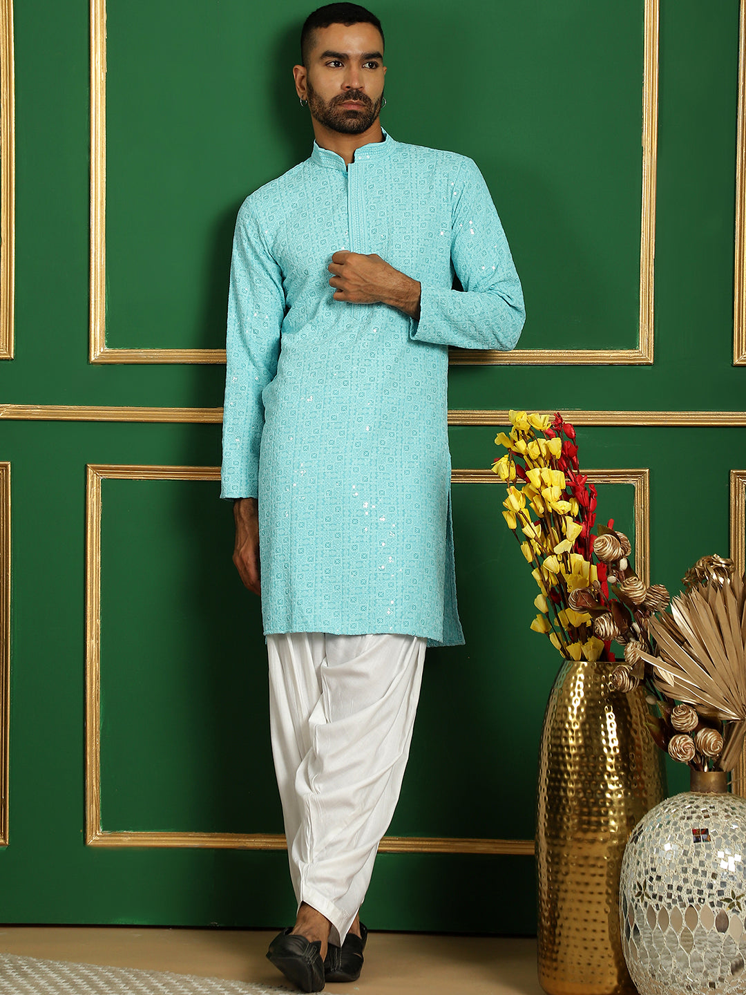 Men'S Embroidered Kurtas