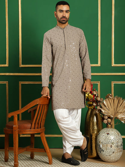 Men'S Embroidered Kurtas