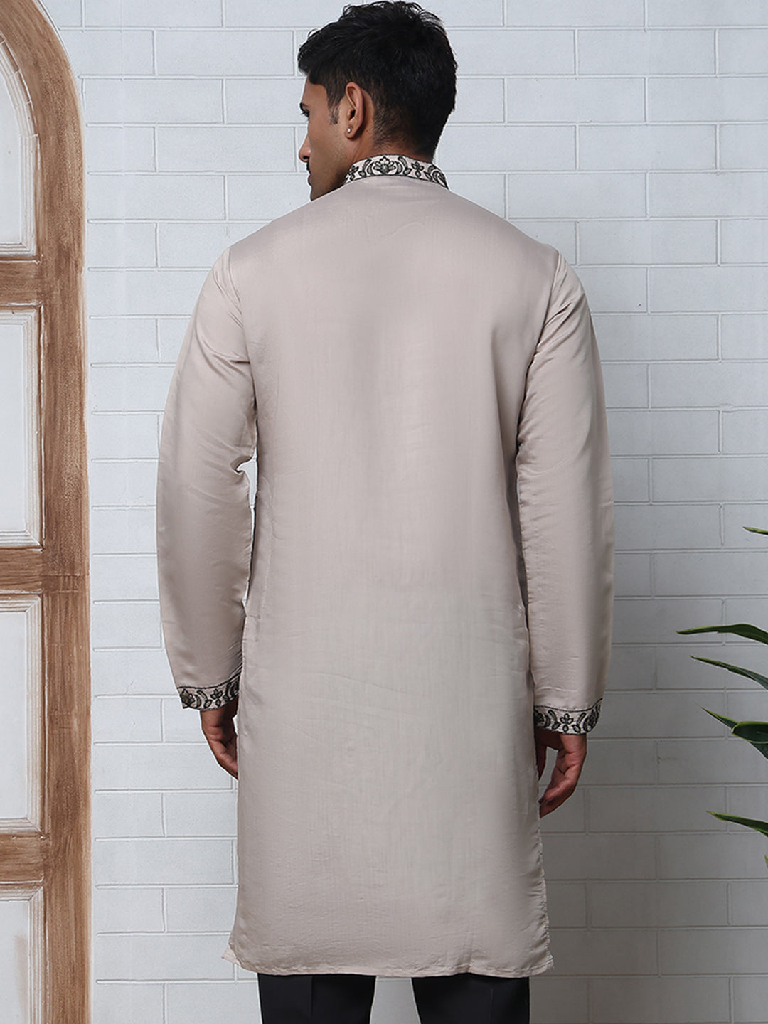 Embroidered &amp; Sequins Kurta For Men
