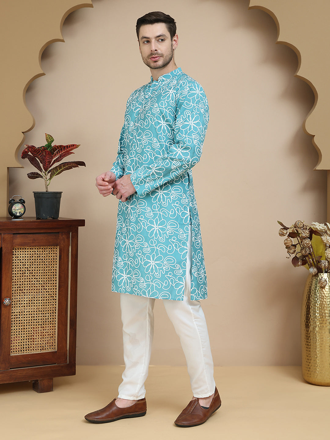 Floral Printed Kurta Pyjama For Men