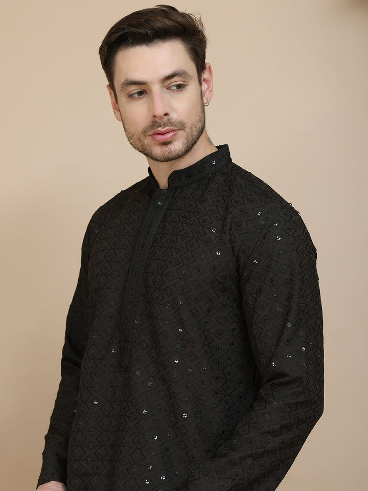Embroidered Cotton Kurta With Pyjama For Men