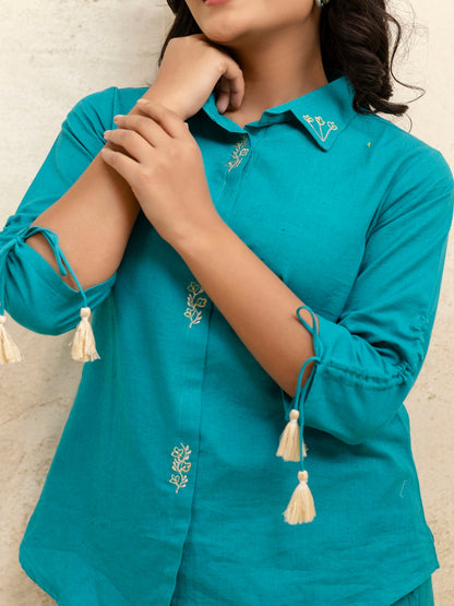Sky Blue Solid Shirt Collar Three-Quarter Sleeves Top & Trouser