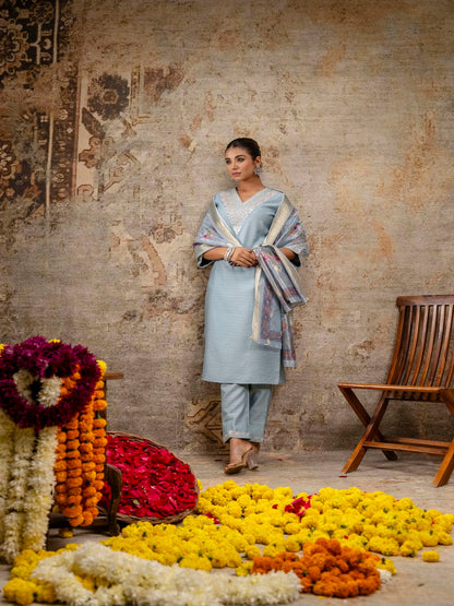 Embroidered Solid V-Neck Muslin Kurta & Pant With Dupatta