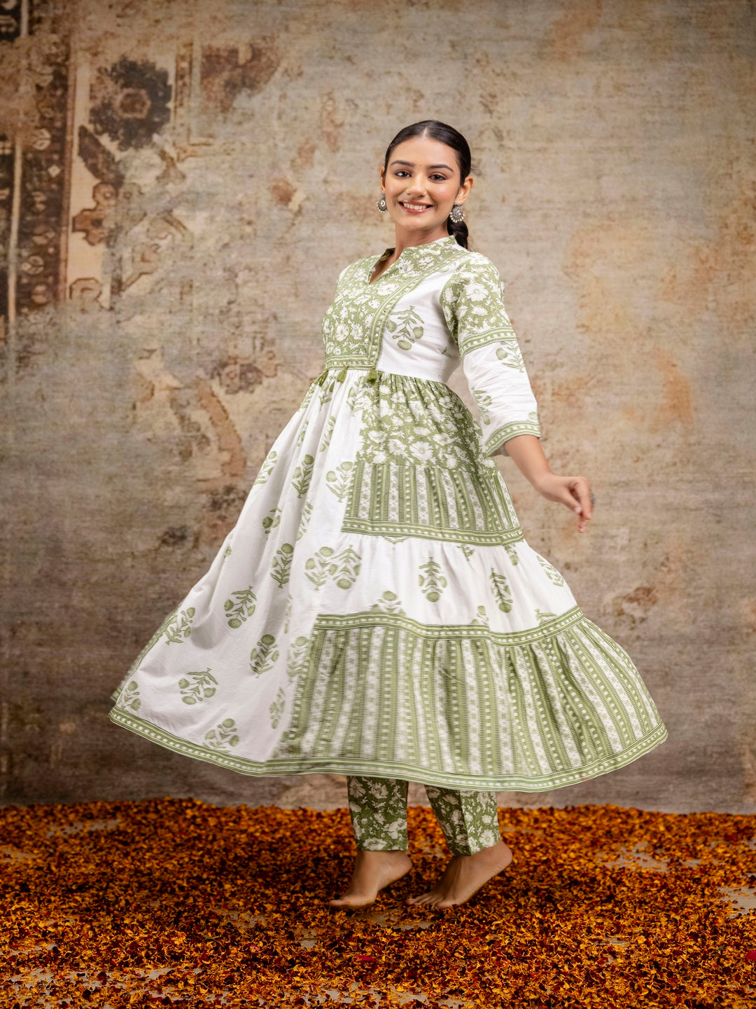 Green Printed Round Neck Calf Length Cotton Kurta & Pant With Dupatta