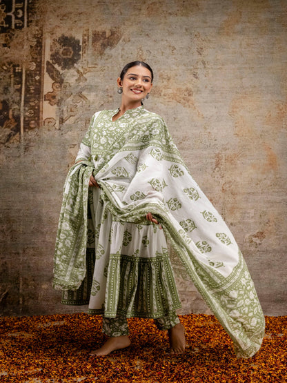 Green Printed Round Neck Calf Length Cotton Kurta & Pant With Dupatta