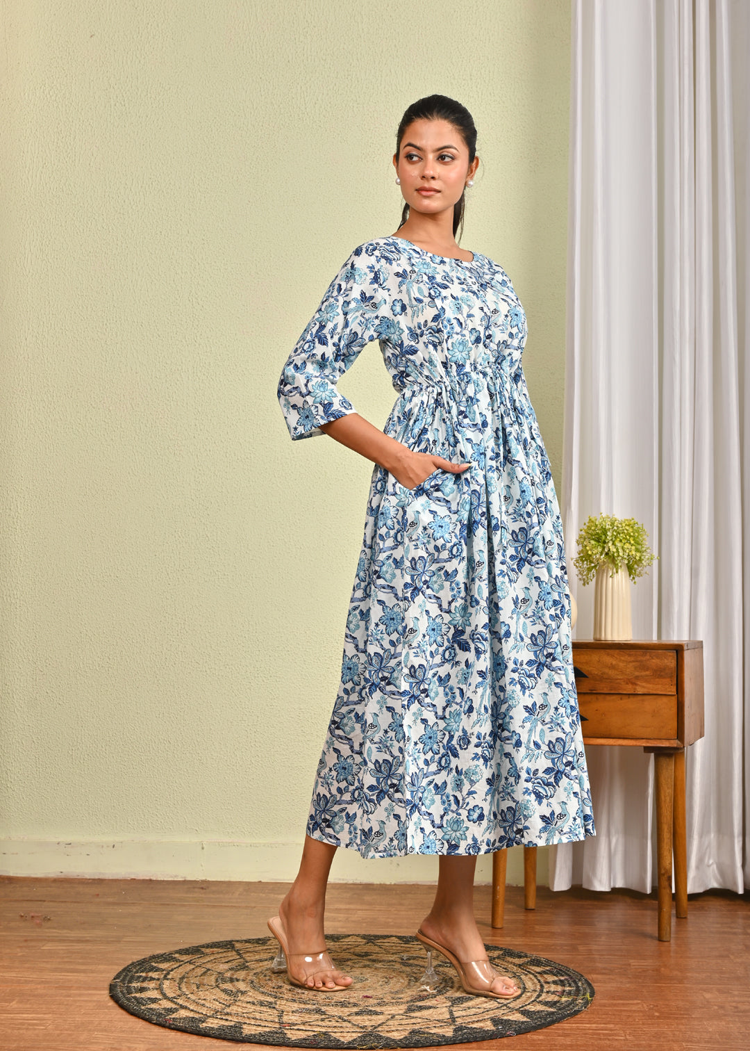 Women Off White & Blue Floral Printed Dress