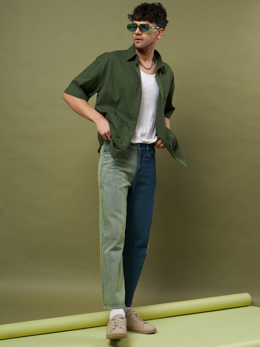 Men Blue &amp; Olive Colo Block Relax Fit Jeans