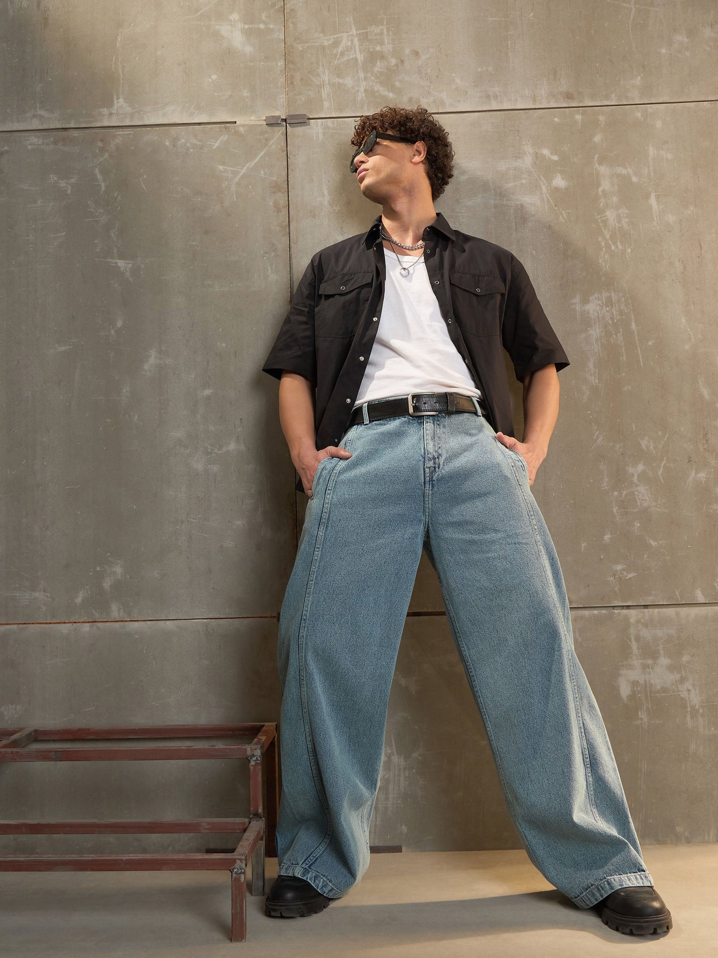 Men Blue Washed Side Detail Wide Leg Jeans