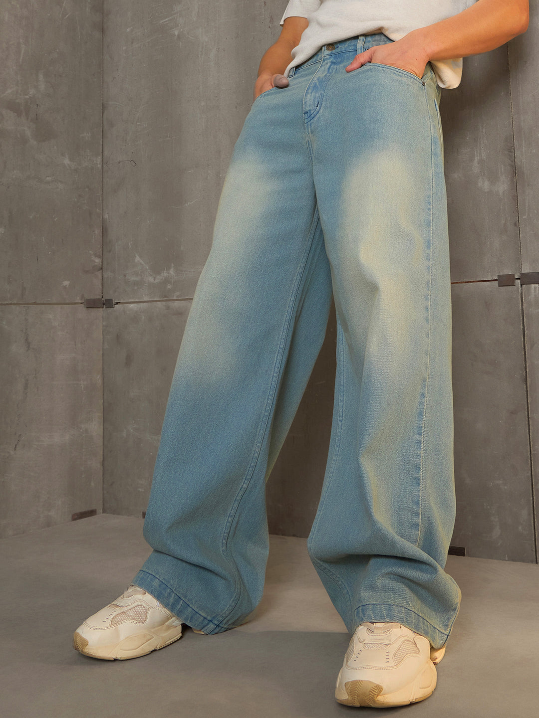 Men Blue Washed Basic Wide Leg Jeans