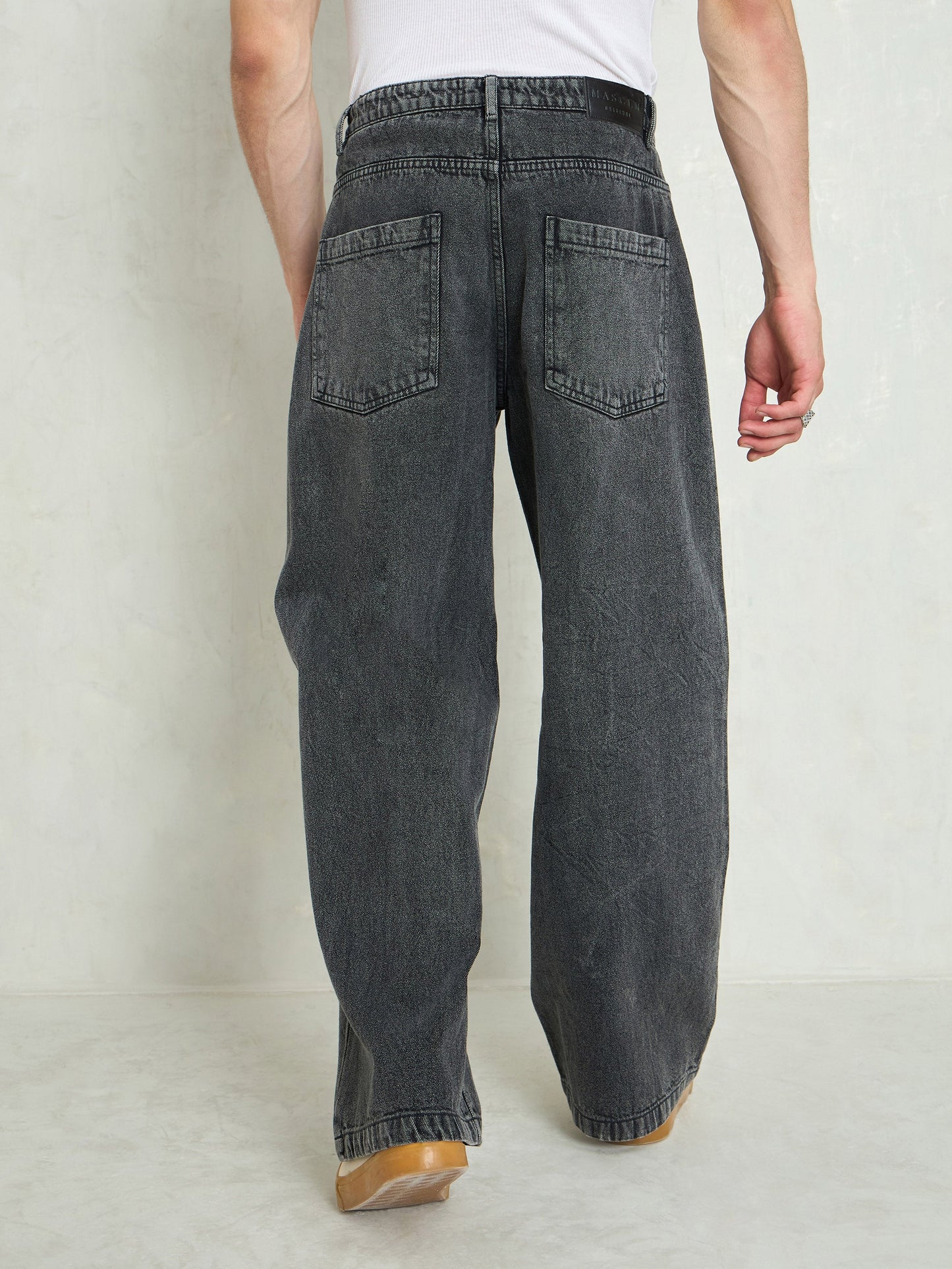 Men Grey Basic Wide Leg Jeans