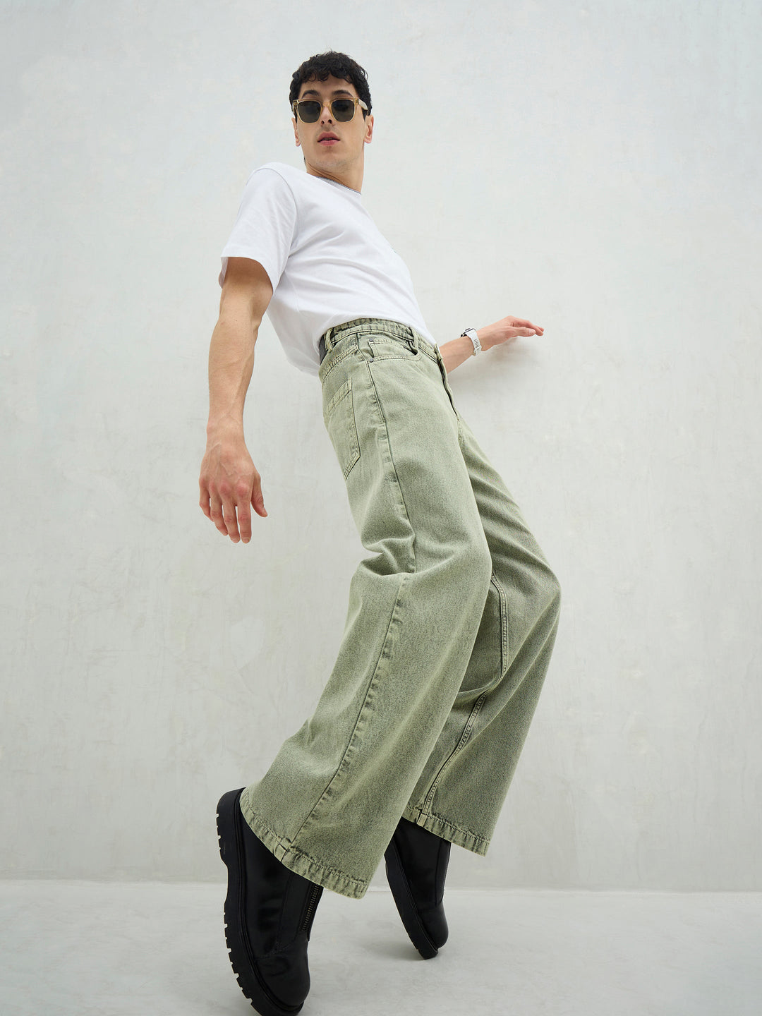 Men Light Green Basic Wide Leg Jeans