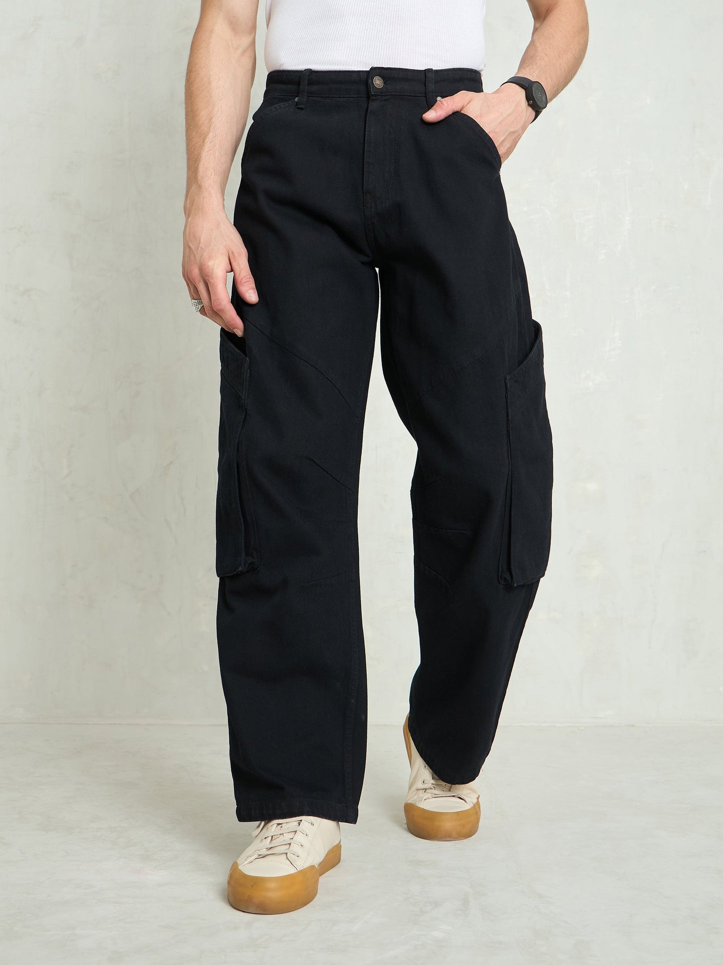 Men Black Big Cargo Pockets Wide Leg Jeans