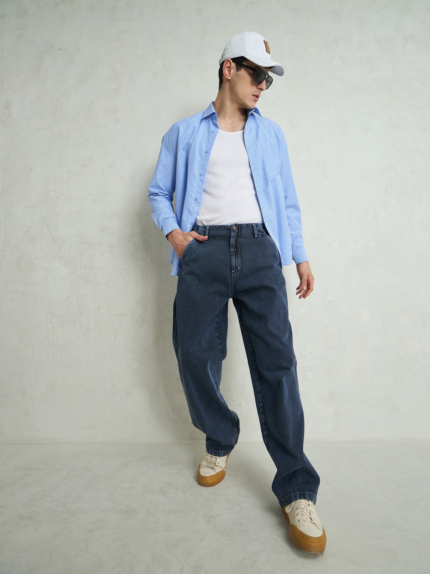Men Light Blue Contrast Thread Detail Wide Leg Jeans