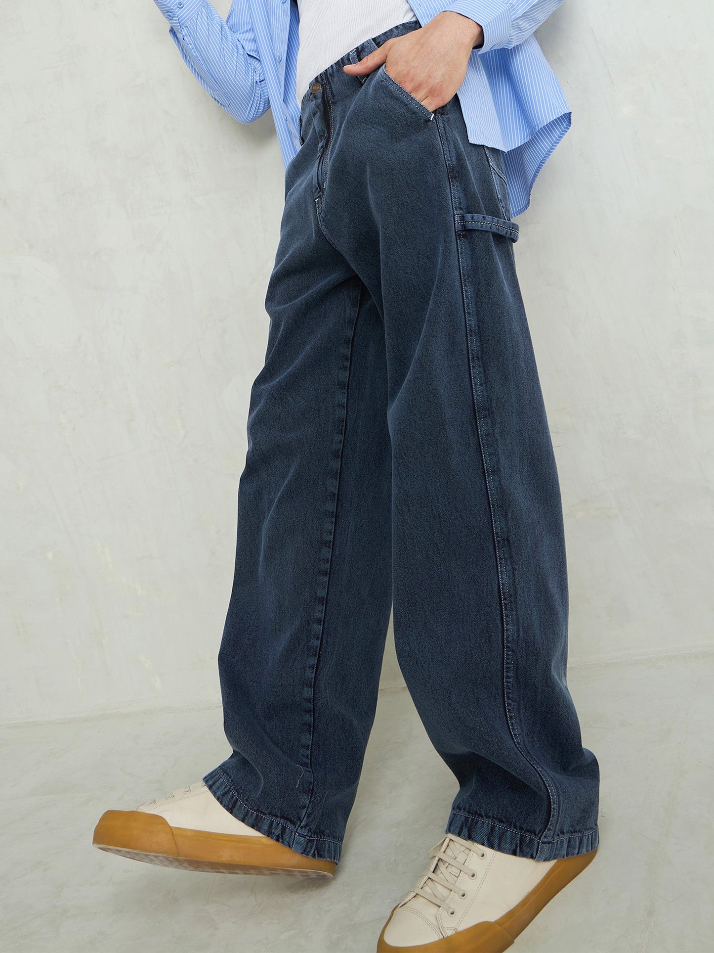Men Light Blue Contrast Thread Detail Wide Leg Jeans