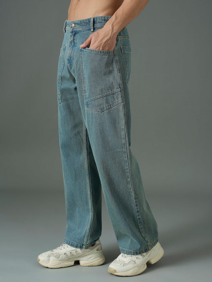 Men Light Blue Wash Front Pocket Relax Fit Jeans