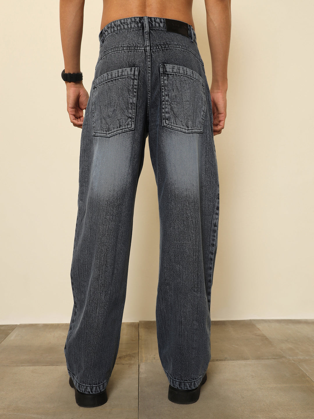 Men Grey Crinkled-Wash Effect Relax Fit Jeans
