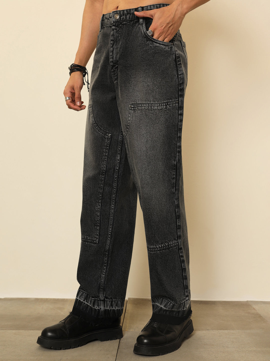 Men Black Washed Frayed-Hem Relax Fit Carpenter Jeans