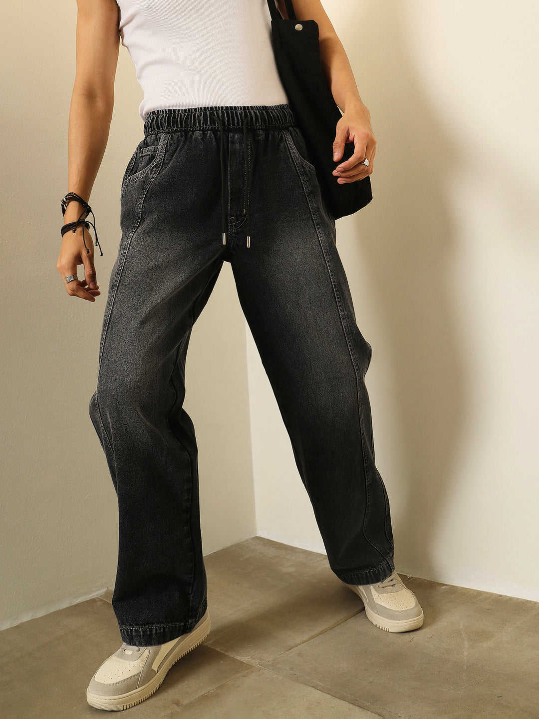 Men Black Washed Seam-Detail Relax Fit Jogger Jeans