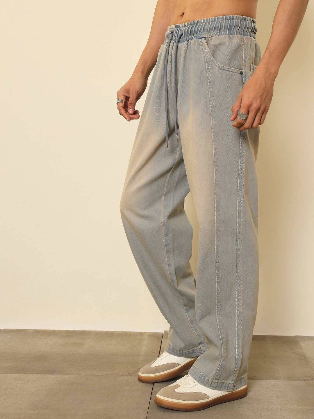 Men Light Blue Seam-Detail Relax Fit Jogger Jeans