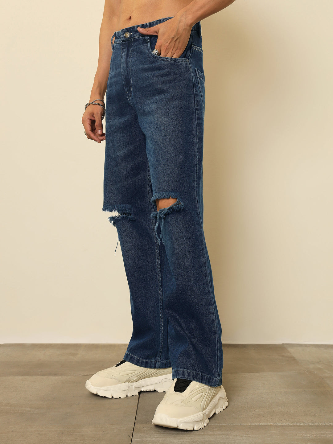 Men Navy Blue Washed Distressed Relax Fit Jeans