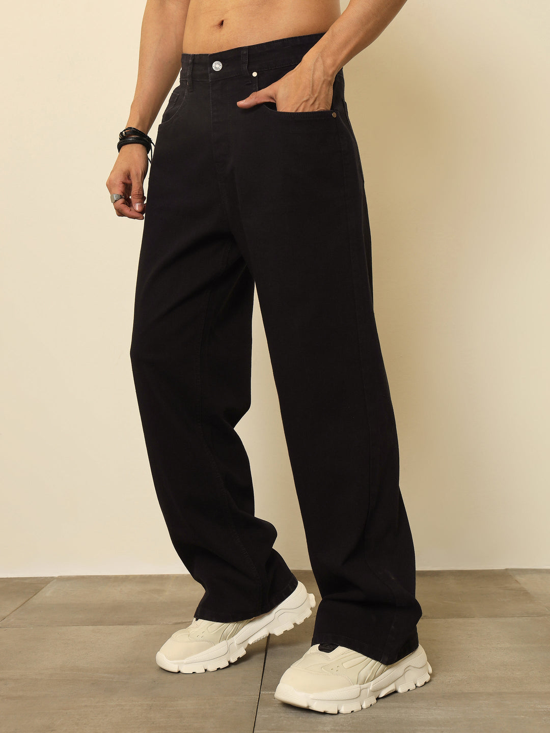 Men Black Basic Relax Fit Jeans