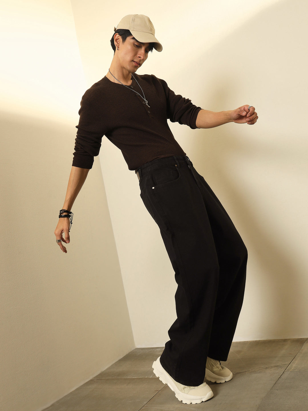 Men Black Basic Relax Fit Jeans