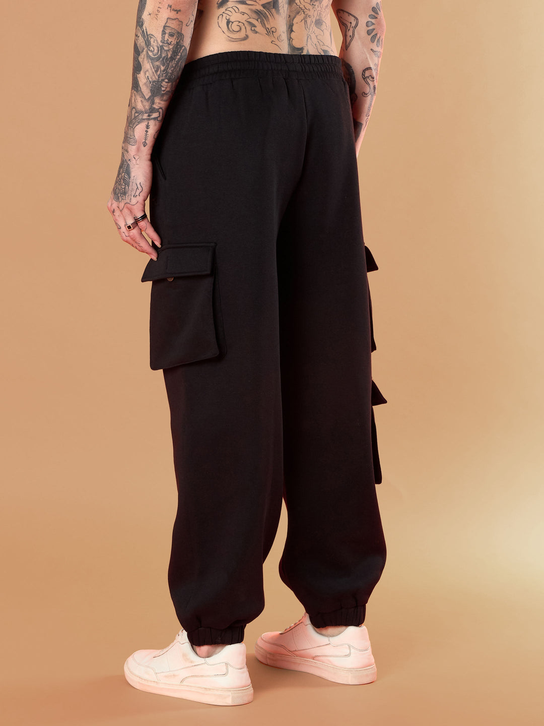 Men Black Utility Pockets Oversized Joggers