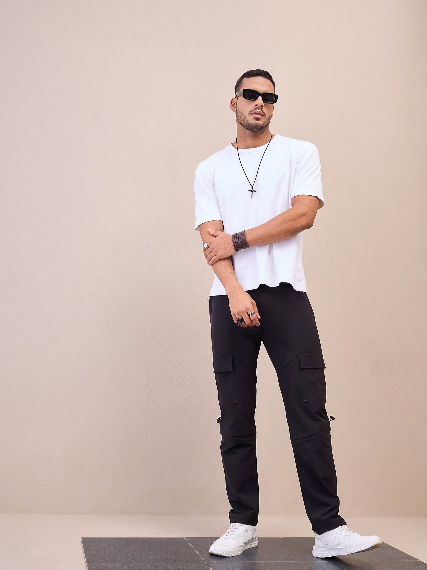 Men Unisex Black Front Pocket Parachute Pants