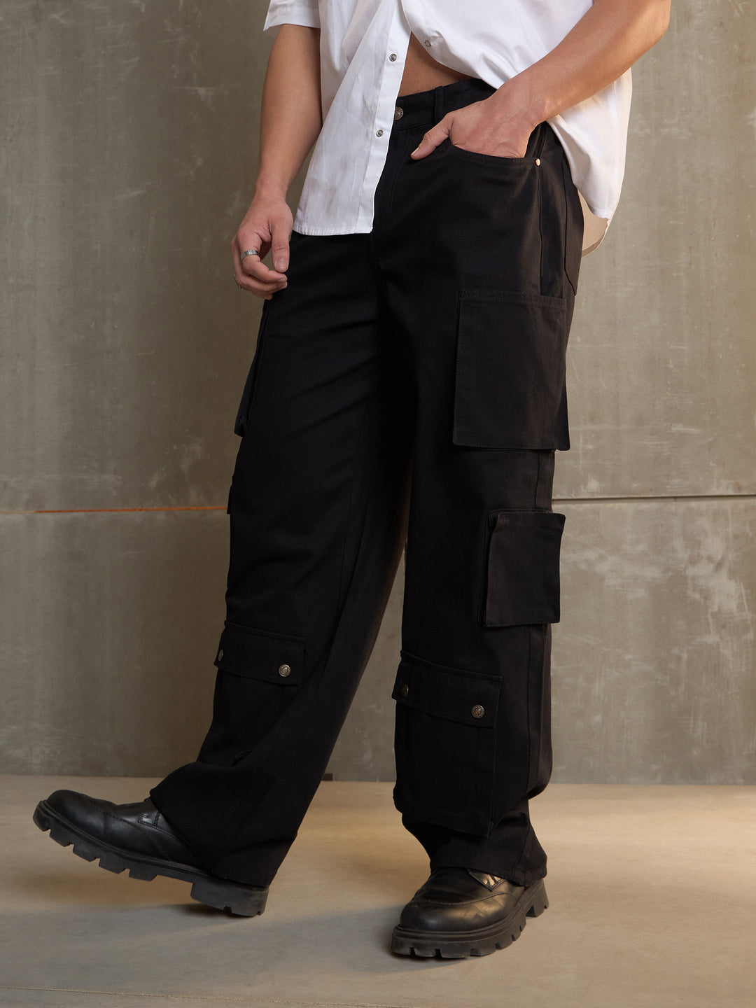 Men Black Twill Utility Pockets Wide Leg Cargo Pants