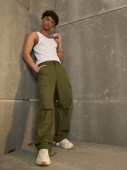 Men Green Twill Facing Detail Wide Leg Cargo Pants