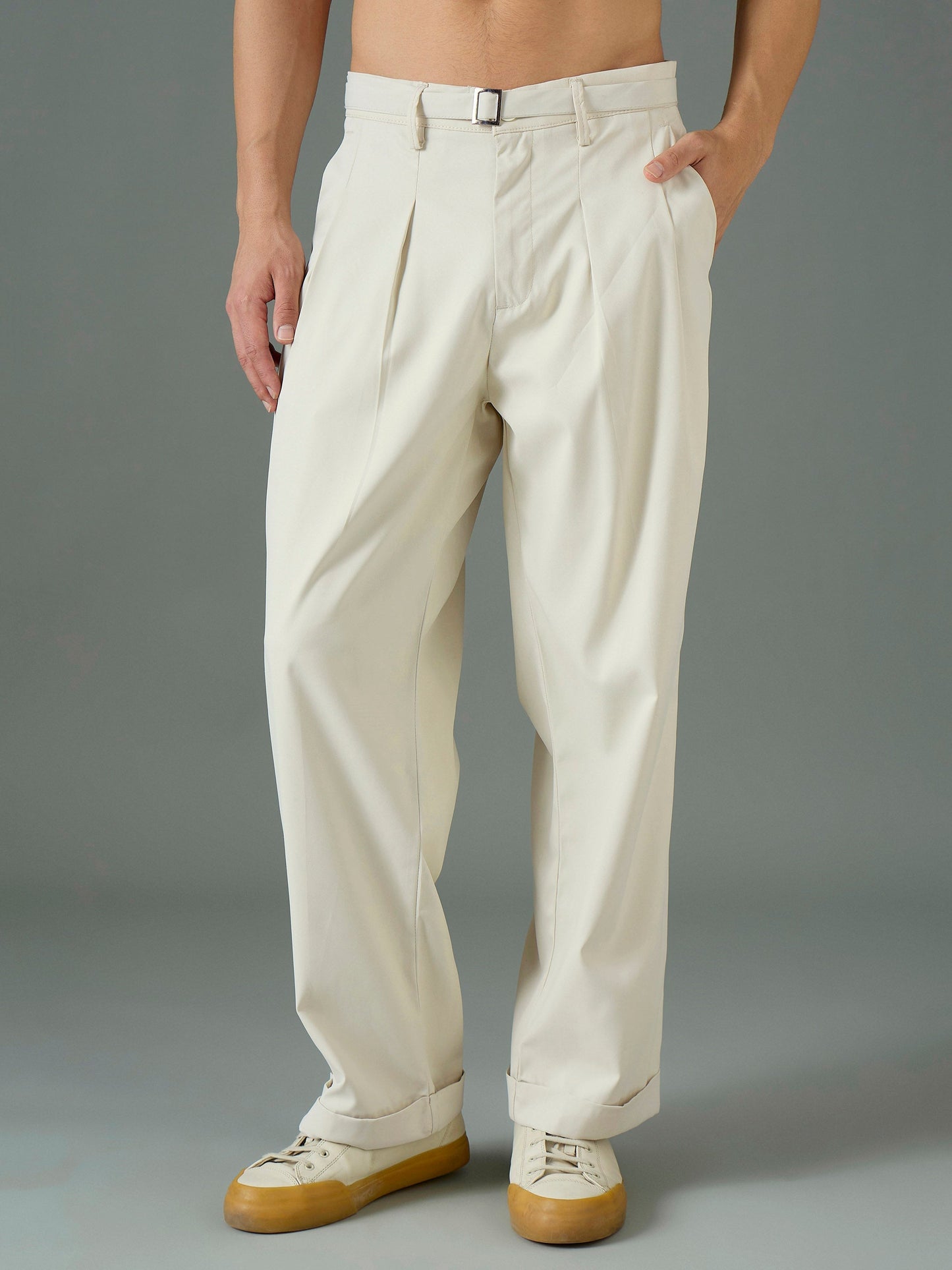 Men Off White Front Belt Relax Fit Korean Trouser