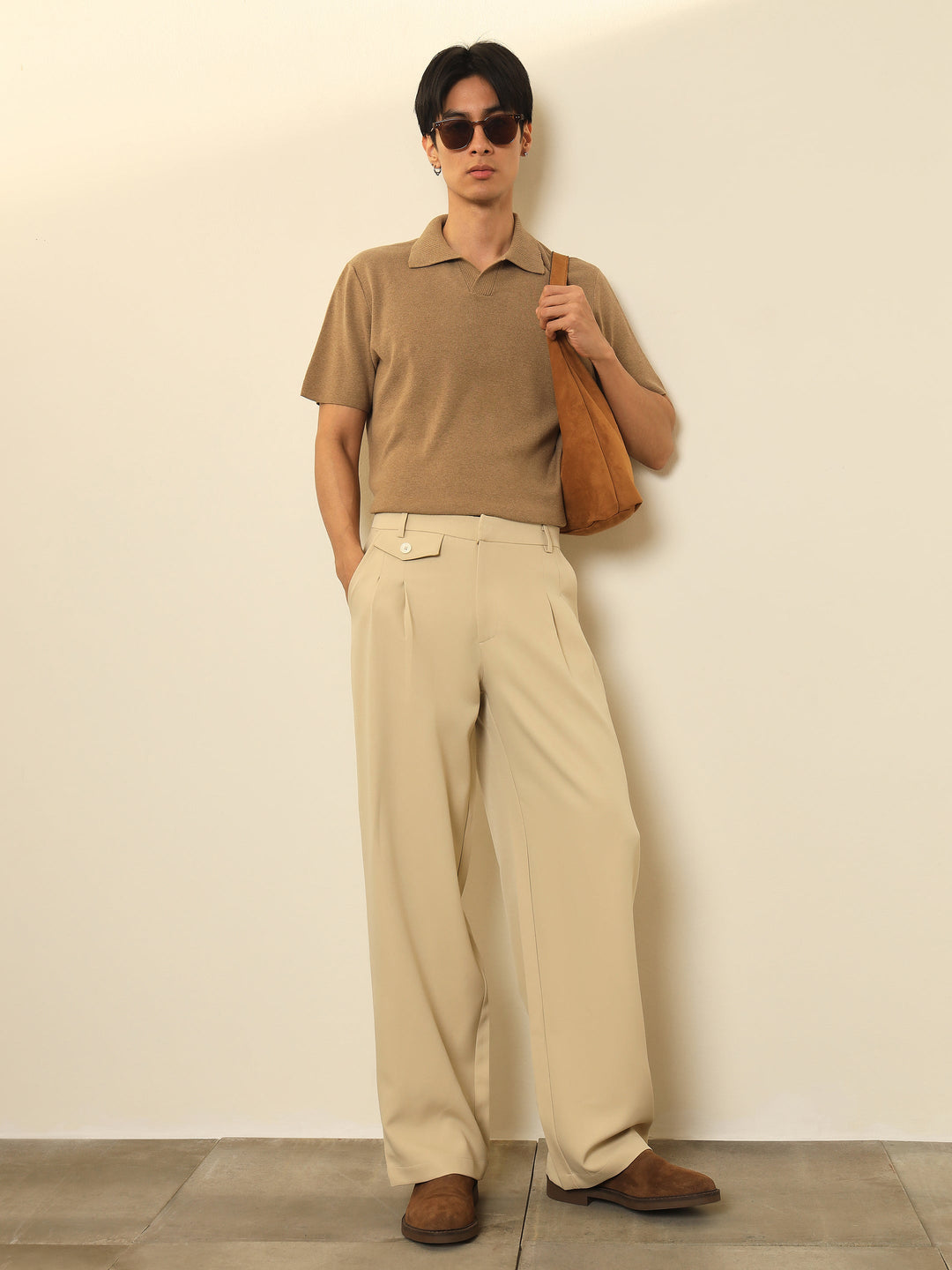 Men Light Beige Mock-Flap Pocket Pleated Korean Pants