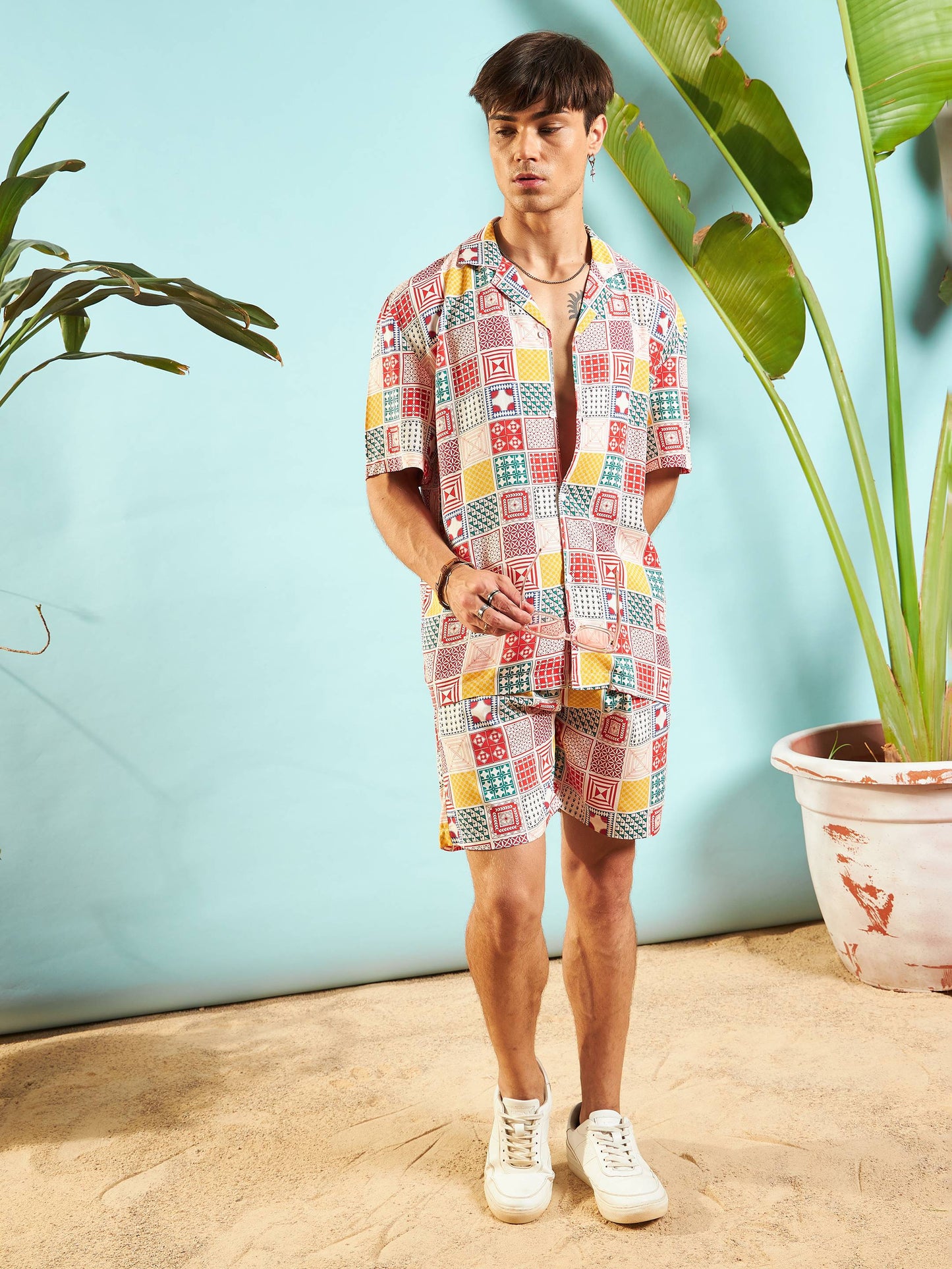 Men White & Red Conversational Print Relax Fit Short