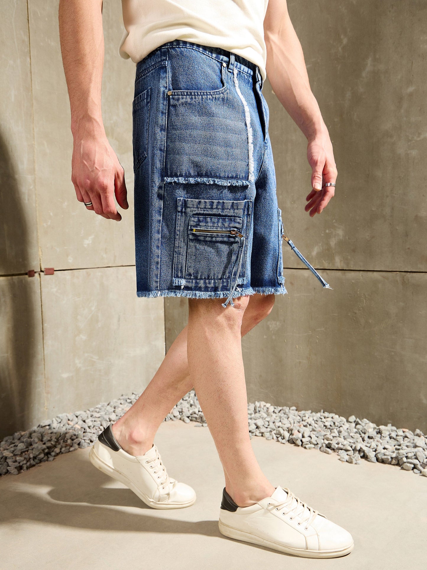 Men Blue Washed Denim Zipper Pocket Shorts