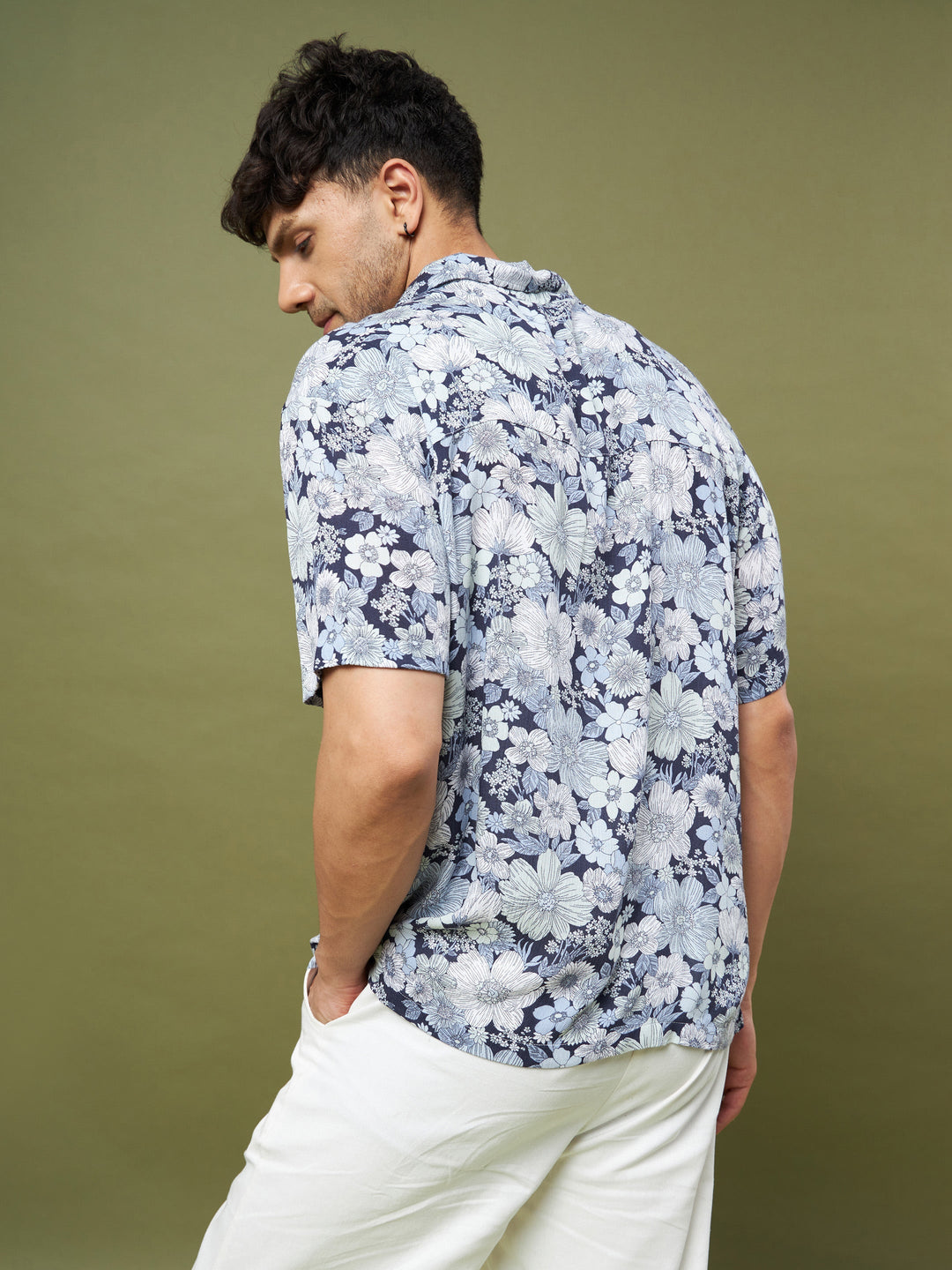 Unisex White &amp; Blue Floral Print Relax Fit Shirt