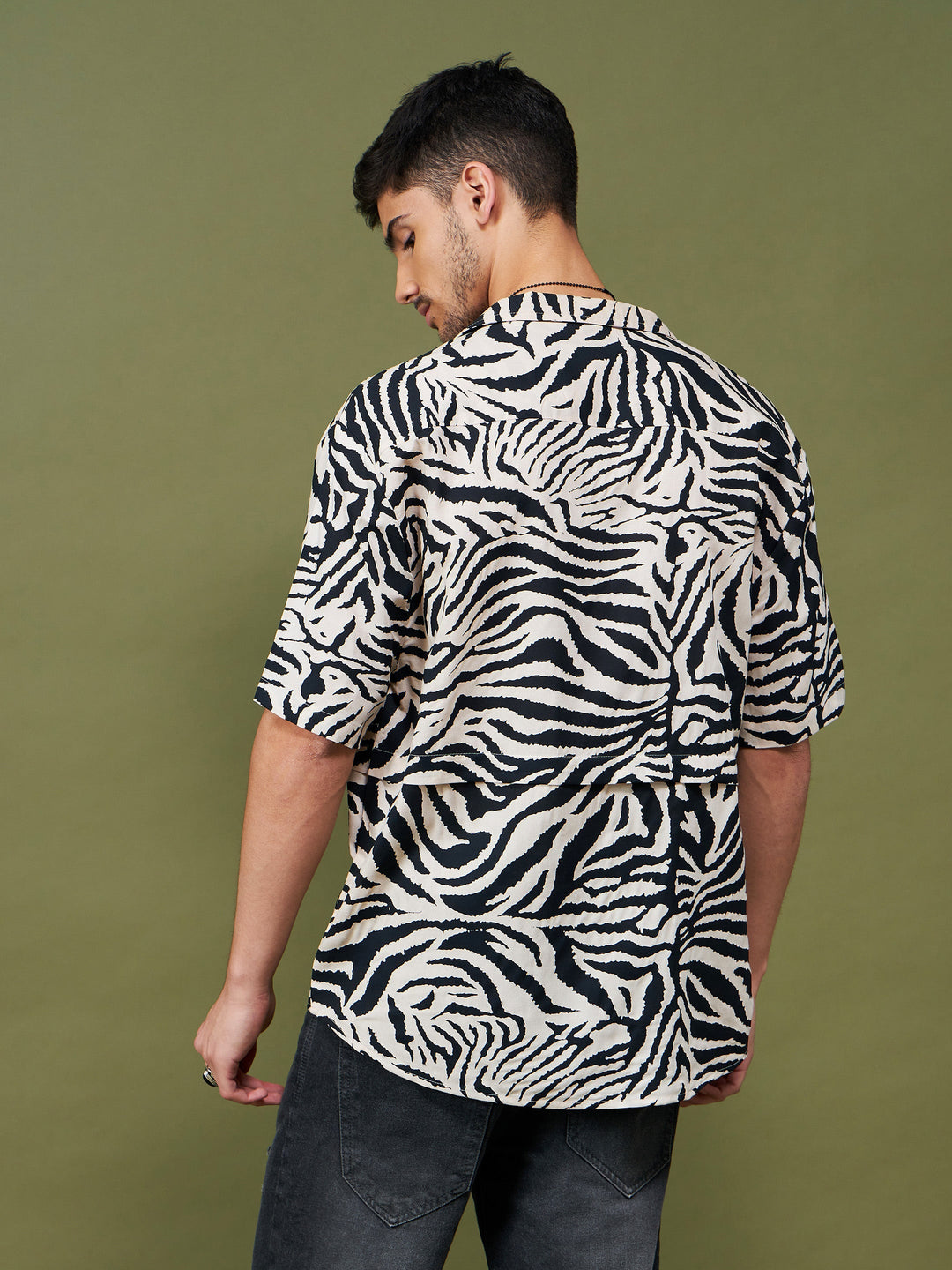 Unisex Beige &amp; Black Animal Print Relax Fit Shirt
