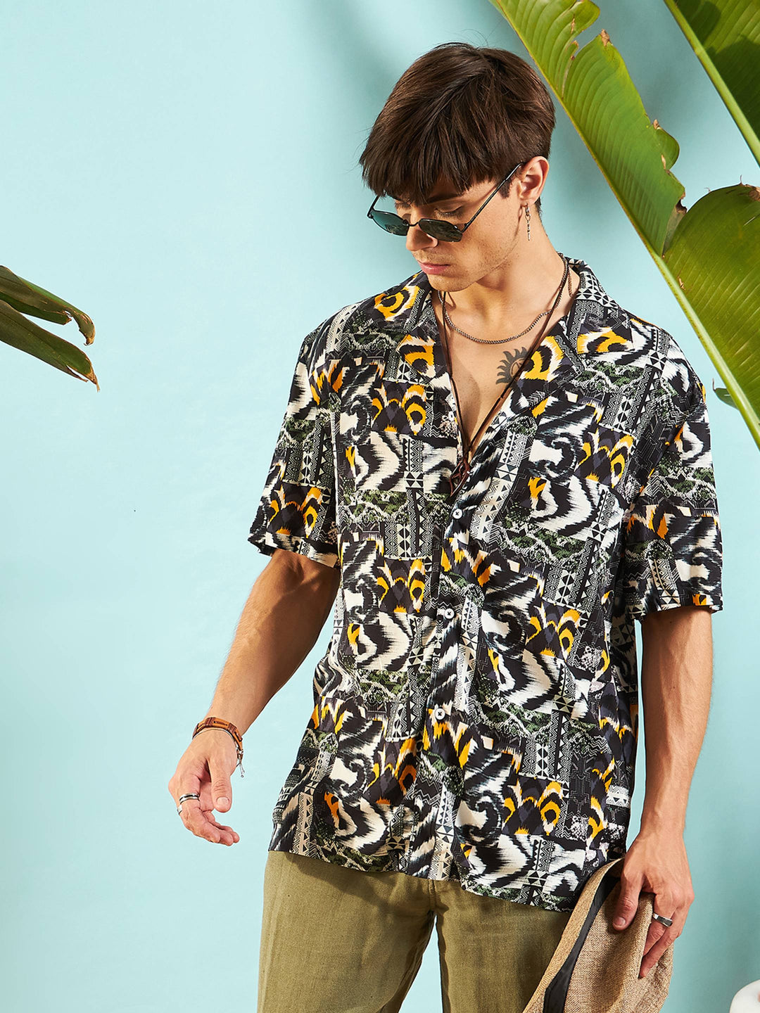 Men Grey &amp; Black Conversational Print Relax Fit Shirt