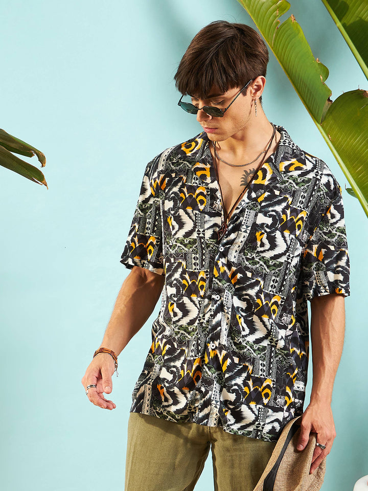 Men Grey &amp; Black Conversational Print Relax Fit Shirt