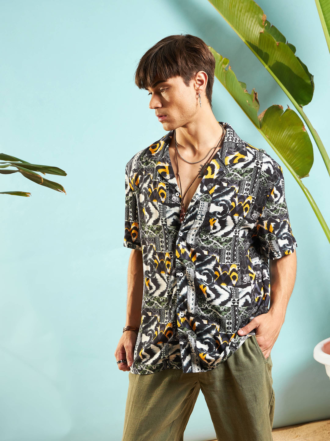 Men Grey &amp; Black Conversational Print Relax Fit Shirt