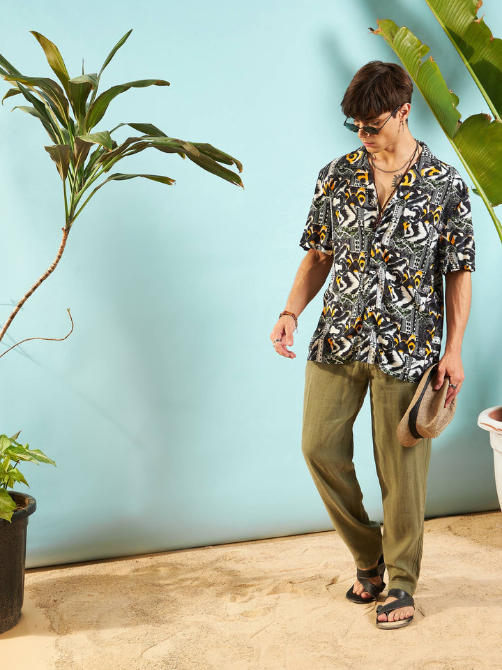Men Grey &amp; Black Conversational Print Relax Fit Shirt