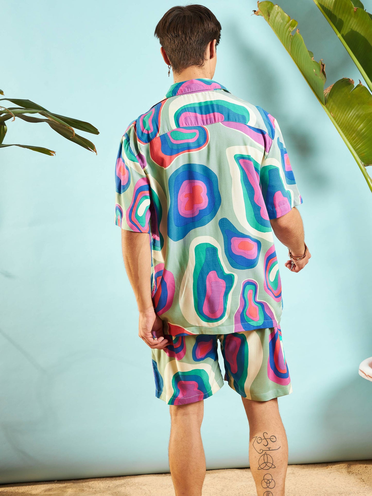 Men Grey & Blue Abstract Print Relax Fit Shirt